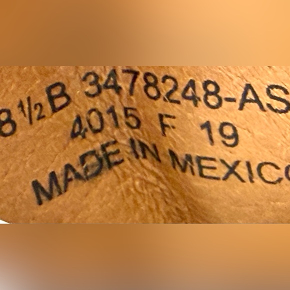 NWT Frye Women's Ash Suede Chelsea Ankle Boots - Picture 9 of 9